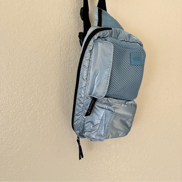 New Free People Courtside Cargo Sling Fanny waist bag - Picture 10 of 12